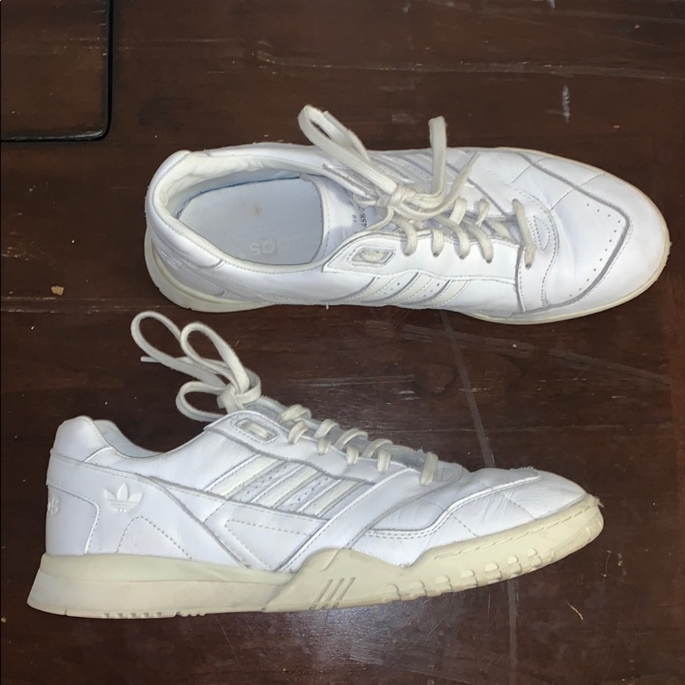 Size 11 Men’s Adidas Tennis Shoes